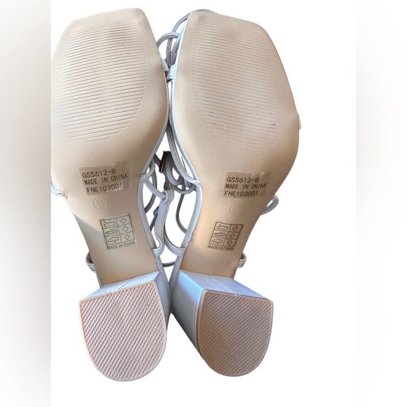 NEW Square Toe Lace up Chunky Block Heel Sandals Off White Size 9 - Picture 12 of 13